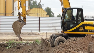 Выкопать яму экскаватором в Дзержинске от 946 руб. - 2Землекопа-Дзр
